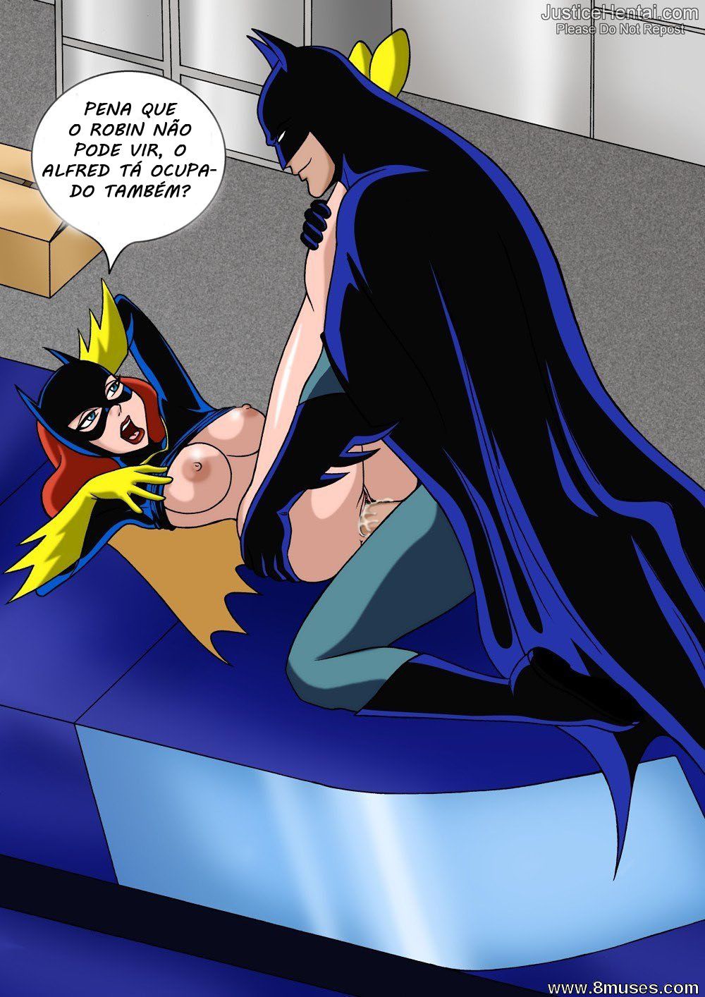 Batgirl 2: Acho que um dos universos que mais tem mulher gostosa é provavelmente do Batman. Lá tem tanta mulher boa que nem cabe em um desenho só